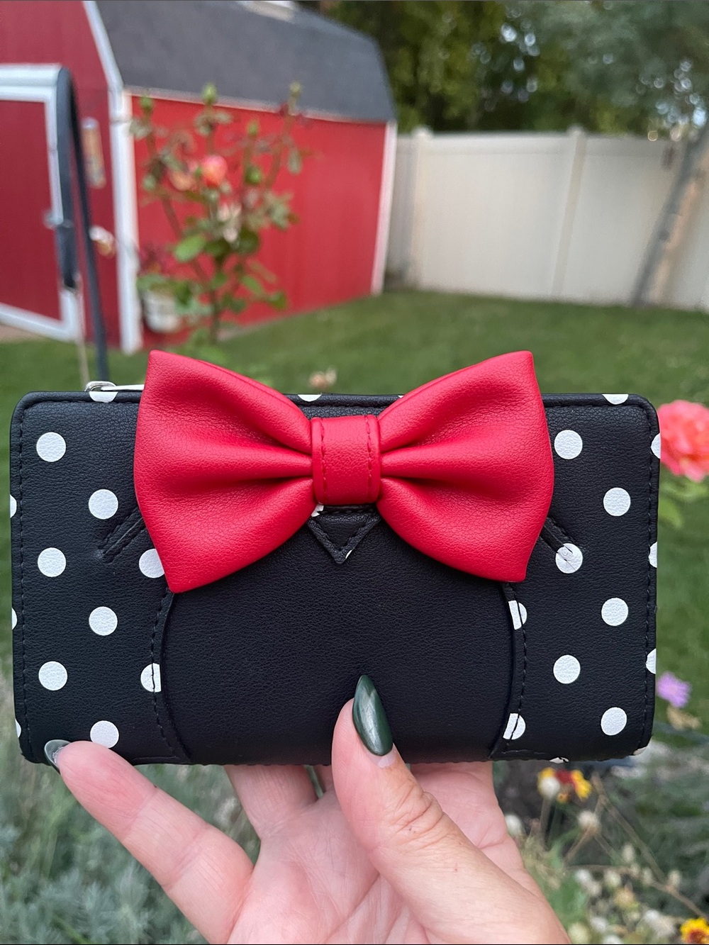 Loungefly Trifold Minnie Mouse Wallet